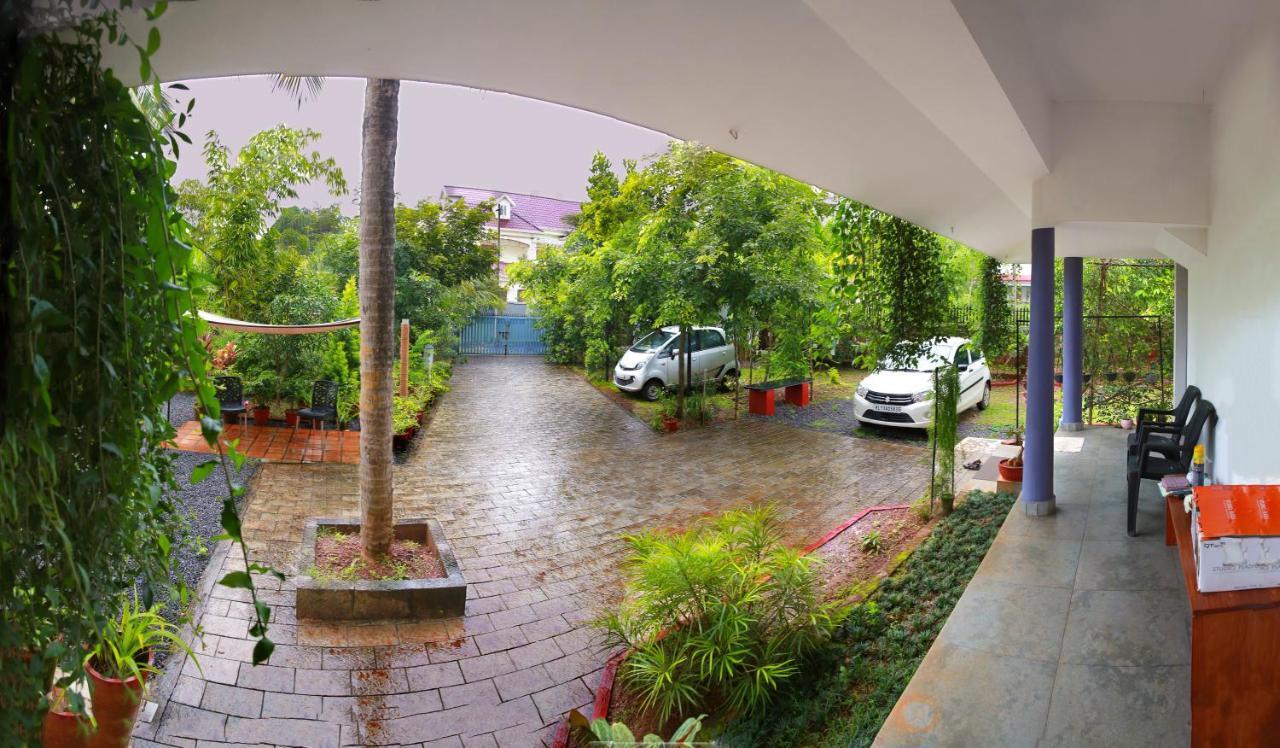 Monsoon Apartments Cananor Exterior foto